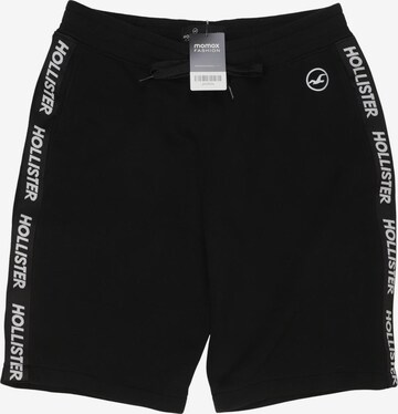 HOLLISTER Shorts in 33 in Black: front