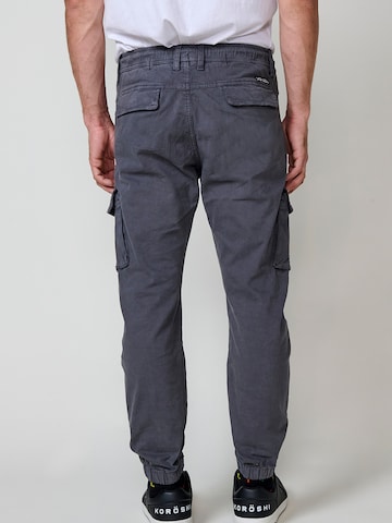 KOROSHI Tapered Cargobroek in Grijs