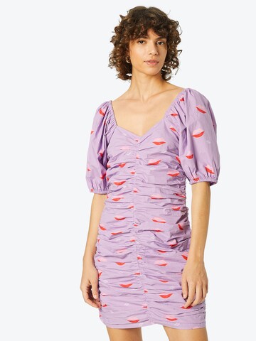 Rochie de la Crās pe mov: față