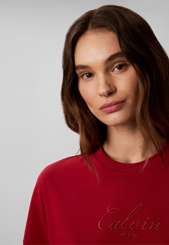 Tricou de la Calvin Klein Jeans pe roșu