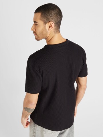 Tricou de la Tommy Jeans pe negru