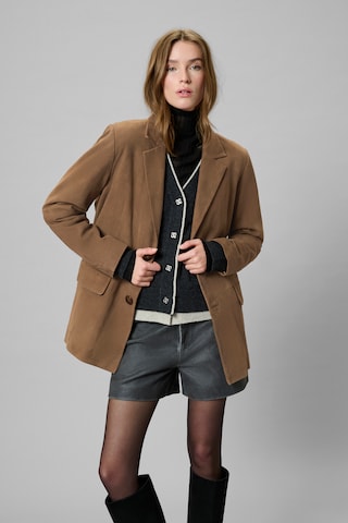My Essential Wardrobe Blazers in Bruin