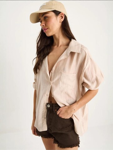 Camicia da donna di Bianco Lucci in beige