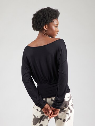 ABOUT YOU Shirt 'Jaden' in Black