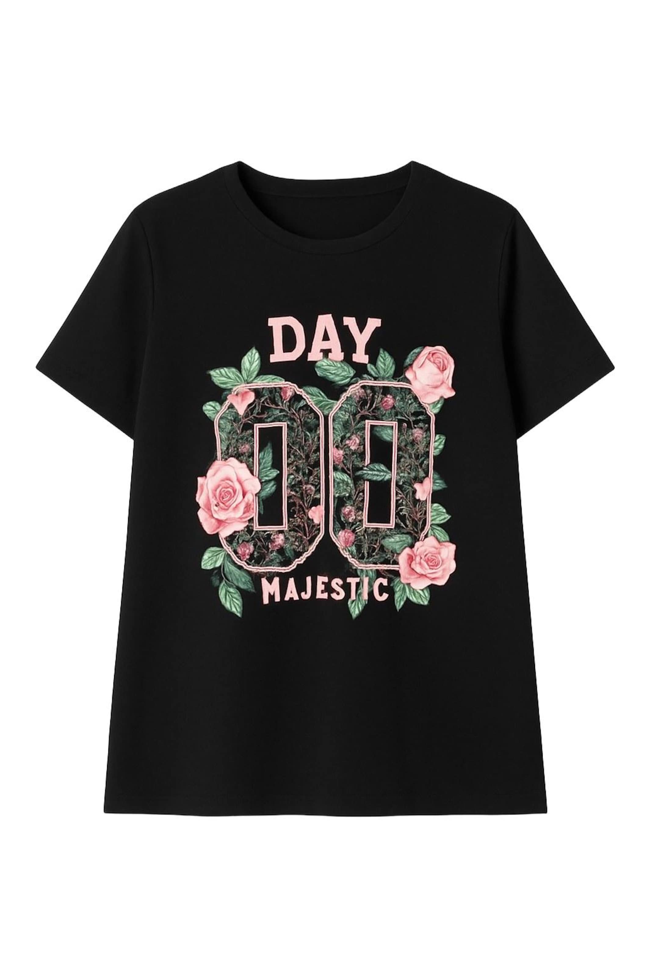 Shape Of You Shirt in Black: front