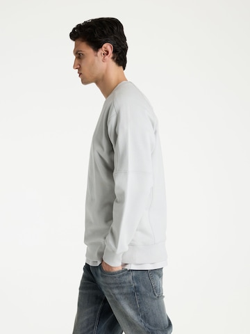 CHASIN' Sweatshirt 'Ido Fro' in Grey