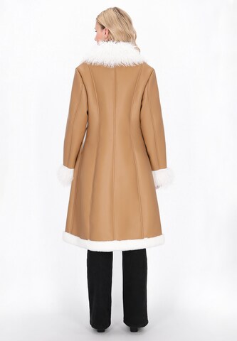Manteau d’hiver 'Fashion Look' IZIA en beige