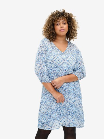 Robe 'MLUCY' Zizzi en bleu : devant