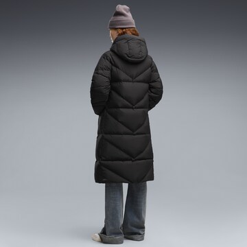 PUMA Winterjacke in Schwarz