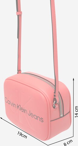 Calvin Klein Jeans Чанта с презрамки в розово