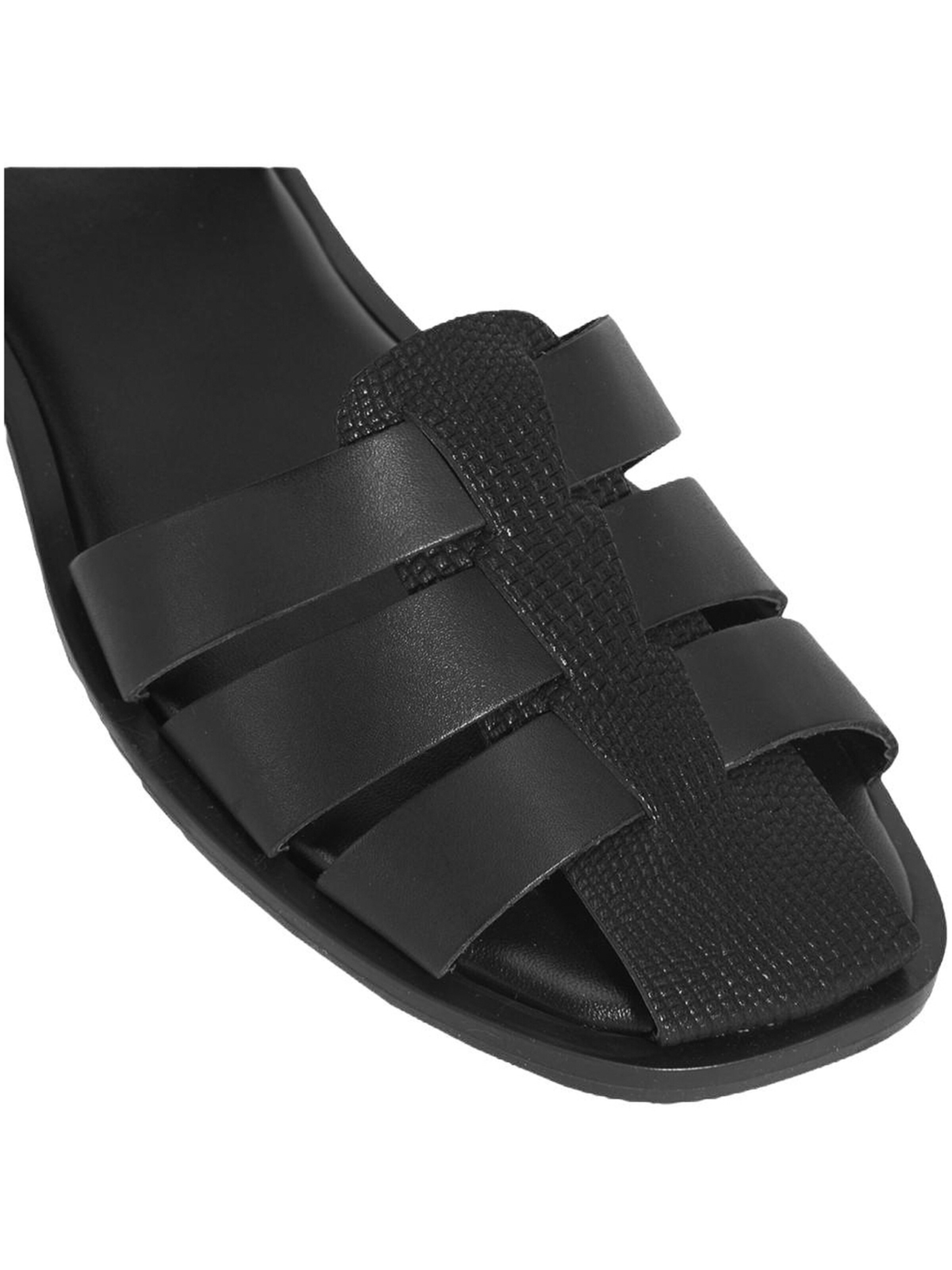 Desa Sandale‌‌ in Schwarz