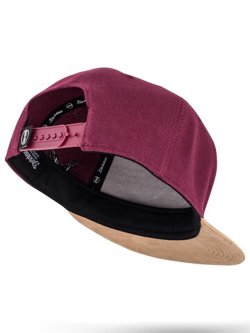 Blackskies Cap 'Port Moody' in Red