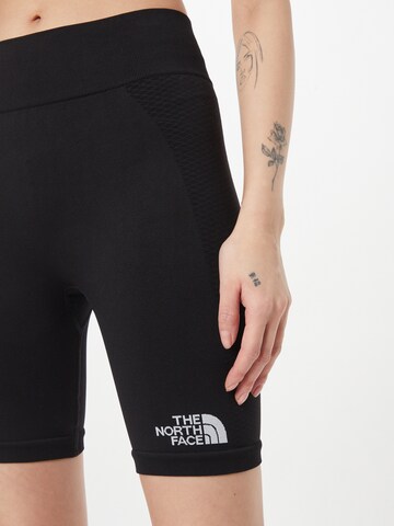 THE NORTH FACE Skinny Sportshorts in Schwarz