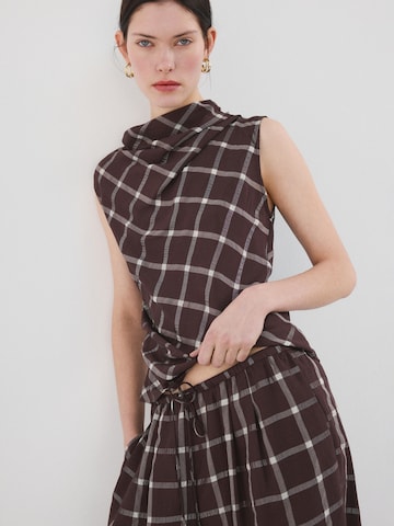 MANGO Barrel Trousers 'Marmol' in Red