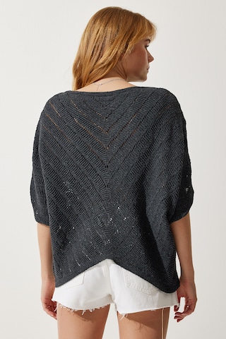 Pullover di Happiness İstanbul in grigio