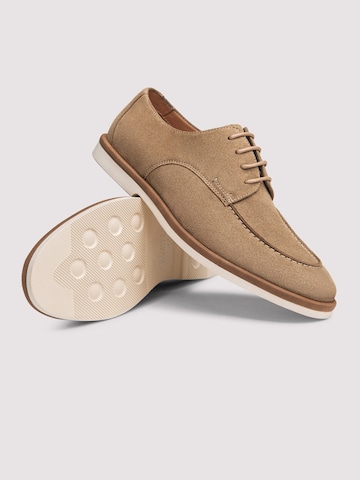 Pantofi de la Ombre pe bej