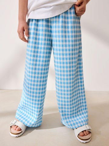 Next - Pierna ancha Pantalón en azul: frente