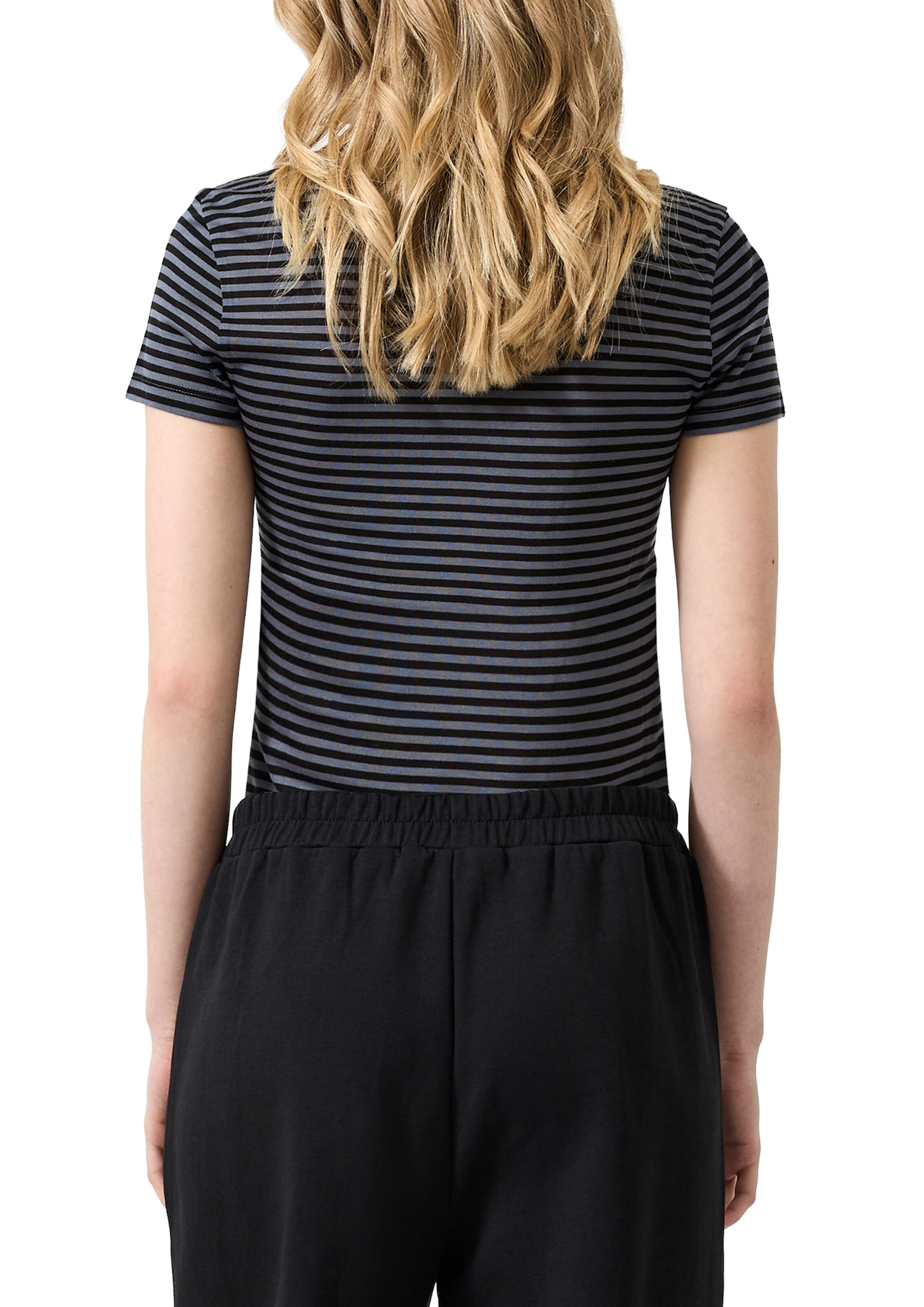 QS - Camiseta en gris