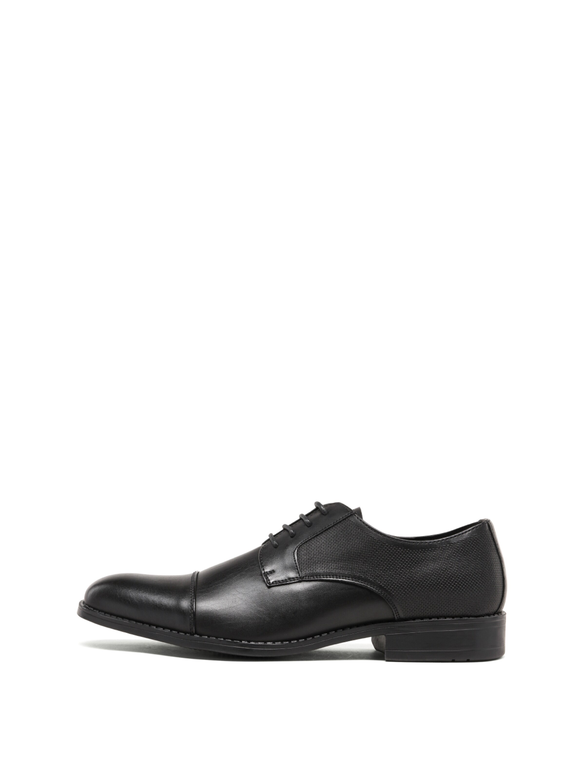 Scarpa stringata di Bruno Marc in nero