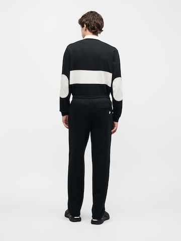 Nike Sportswear Обычный Штаны 'Club' в Черный