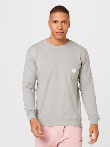 MAKIA Sweatshirt in Grey: front