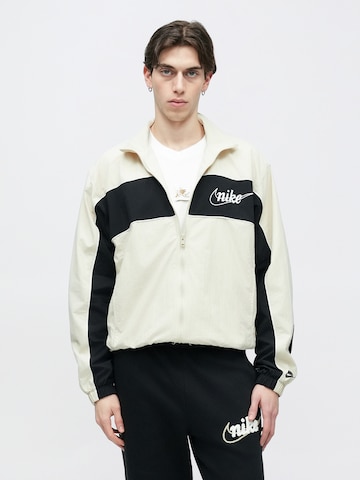 Nike Sportswear Átmeneti dzseki 'CLUB' - fehér: elől