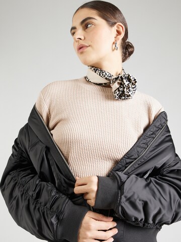 STUDIO SELECT - Camiseta 'Dana' en beige