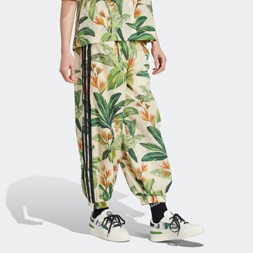 ADIDAS SPORTSWEAR Tapered Παντελόνι φόρμας 'Adidas x FARM Rio' σε μπεζ
