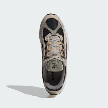 ADIDAS ORIGINALS Sneaker 'Ozmillen' in Beige