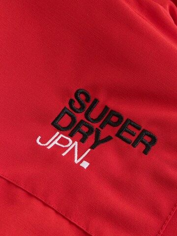 Completo funzionale di Superdry & Co in rosso