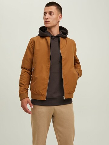 JACK & JONES Regular fit Between-season jacket in Brown: front