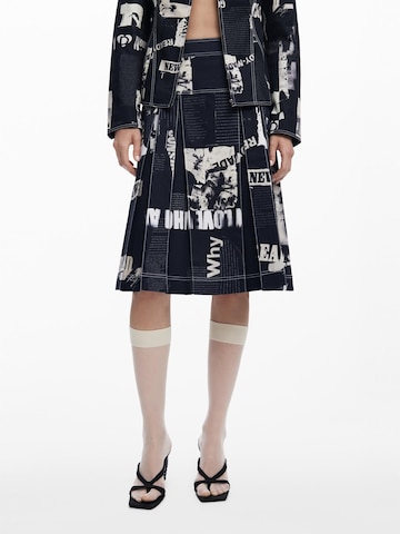 Gonna di Desigual in nero: frontale