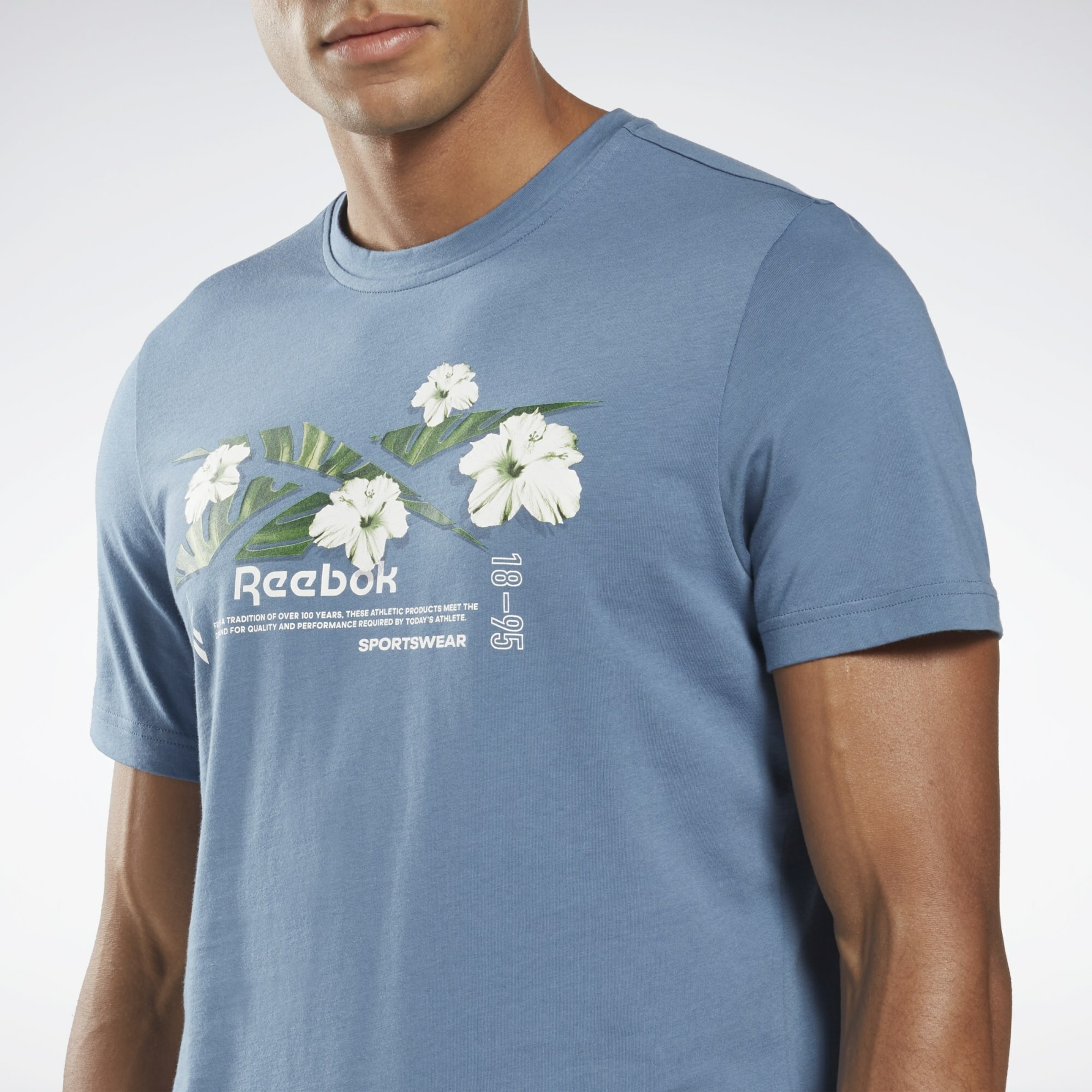Disciplines sportives T-Shirt fonctionnel Reebok Sport en Bleu 