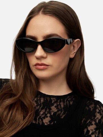 L37 HANDMADE SHOES - Gafas de sol 'ALFA' en negro: frente