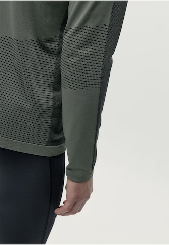 T-Shirt 'Kilux' Born Living Yoga en vert