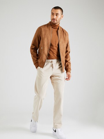 JACK & JONES Trui 'JPRMARK' in Bruin