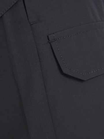 Bershka Ohlapna forma Kargo hlače | siva barva