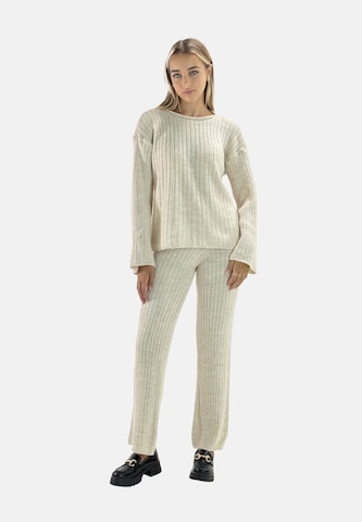 Elara Broekpak in Beige: voorkant