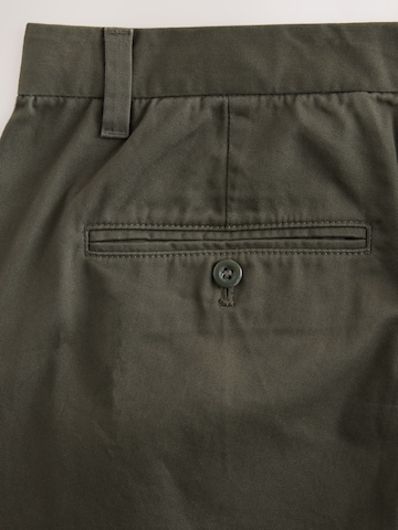Next Дънки Tapered Leg Панталон Chino в зелено
