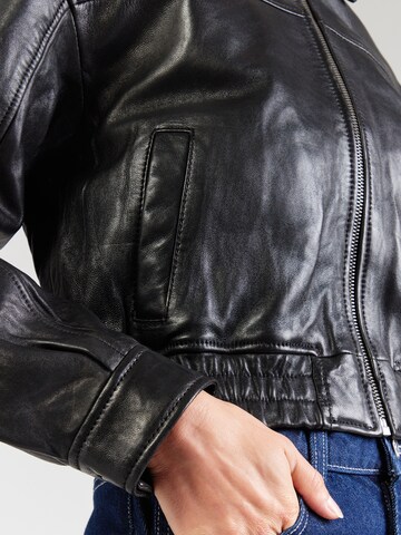 Mauritius Between-Season Jacket 'Marcia' in Black