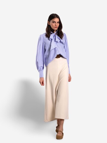 THE-ARE Blouse in Blue