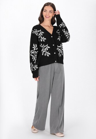 Usha - Cárdigan en negro