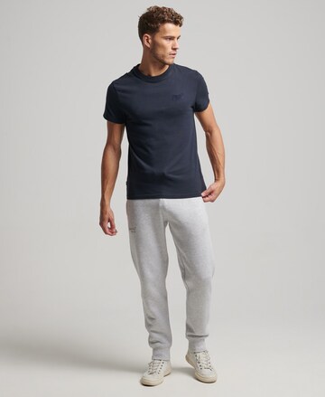 Superdry Tapered Hose in Grau