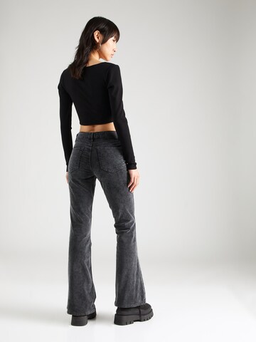 Evazați Jeans de la BDG Urban Outfitters pe negru