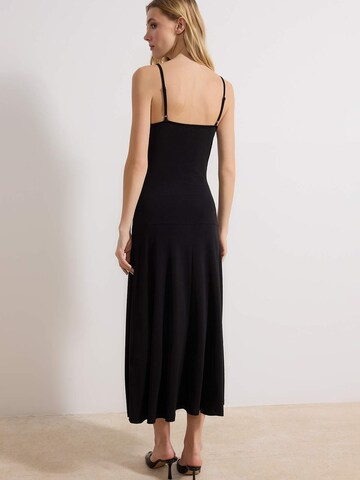 Trendyol Summer Dress in Black