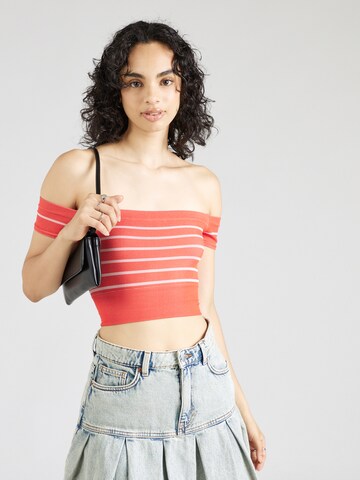 T-shirt BDG Urban Outfitters en rouge : devant