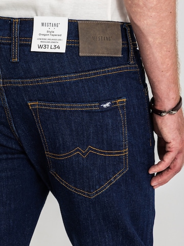 Tapered Jeans di MUSTANG in blu