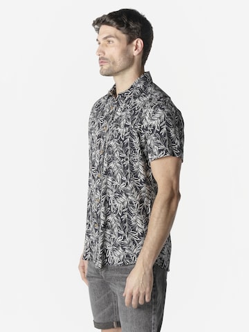 KOROSHI - Ajuste regular Camisa en negro
