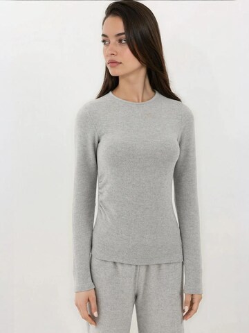 Hiccup Sweater in Grey: front