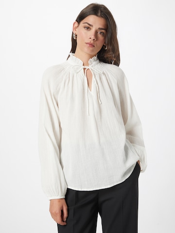 KnowledgeCotton Apparel Blouse in Wit: voorkant